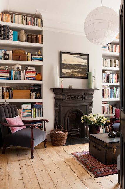 wow I love this. Take in the detail. You can make this in your home and make it look like a magazine Salon Interior Design, Butler Pantry, Home Libraries, Chic Living, Design Del Prodotto, Boho Interior, Style At Home, Home Library, Front Room