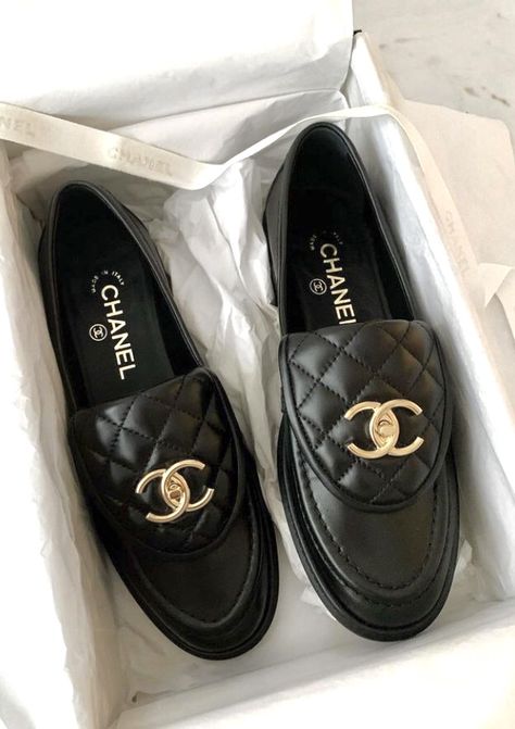 Moccasins Outfit, Chanel Loafers, Pretty Sneakers, Fake Designer Bags, Moccasin Shoes, Chanel Resort, Moccasins Shoes, Fancy Shoes, Girly Shoes