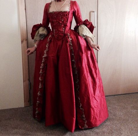 Outlander 1760s Dress, 18th Century Gothic, Red Victorian Dress, 1700s Dresses, 17th Century Dress, Georgian Dress, 18th Century Dresses, Baroque Dress, Rococo Dress