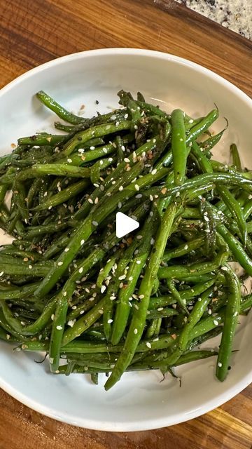 taelor rankin on Instagram: "🚨The BEST way to make green/french bean. Don’t knock it til you try it! I dont think this one needs a formal recipe lol but you already know I’m using @heb French beans. I eat a whole bag by myself lol #dinnersides #greenbean #recipe #frenchbeans #hungrymockingbird Green bean recipe French bean recipe Dinner sides Veggie side recipe" Pork Chops Marinade, Healthy Menu Ideas, Recipe For Side Dishes, Grilled Pork Chops Marinade, Ocean Alley, Italian Green Beans, Green Bean Recipe, Blanching Green Beans, French Beans