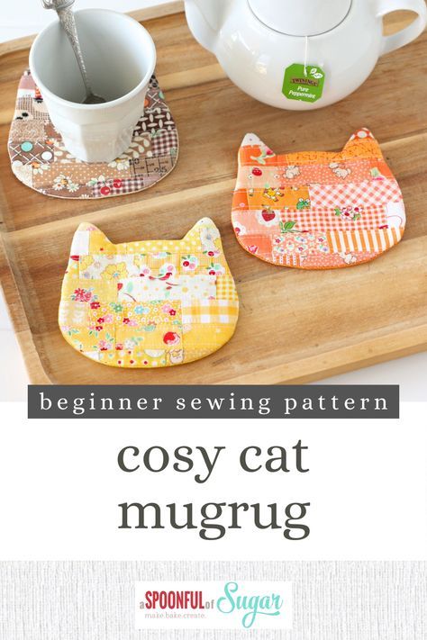 Make snack time fun with this cute cosy cat coaster – perfect for cat lovers everywhere! Featuring a monochromatic scrappy strip patchwork cat, they are purrfectly sized to hold a glass or coffee cup. The Cosy Cat Coaster can be easily made in an afternoon and is a fun way to use your favourite fabric offcuts. Be warned – it is hard to stop at one – you will soon have a clowder of cats on hand when entertaining. Sewing Mug Rugs, Mug Rug Tutorials, Scrappy Mug Rug, Easy Mug Rugs Patterns Free How To Make, Cat Mug Rugs Patterns Free, How To Sew Coasters, Mug Rug Ideas, Easy Mug Rugs Patterns Free, Quilted Mug Rug Patterns Free