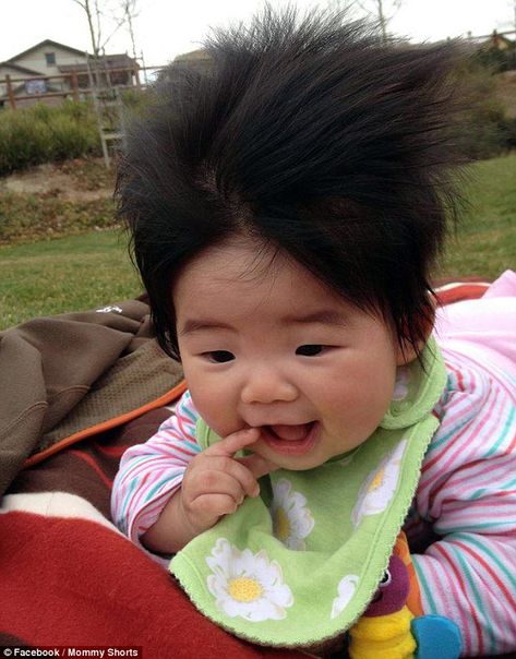 Hair Wind, Hair Funny, Baby Boy Hairstyles, Wacky Hair, Baby Faces, Wild Hair, Cool Baby, We Are The World, Expecting Baby