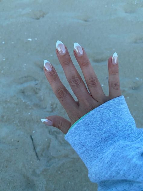 Summer Nails 2023 Almond French, White Tips Chrome Nails, Nail Ideas French Tip Chrome, French Tip Acrylic Nails Pointy, Gel Acrylic Nails French Tips, French With Pearl Chrome, Pearly Chrome French Tips, White French Tip Short Almond Nails, Nails To Go With Fuschia Dress