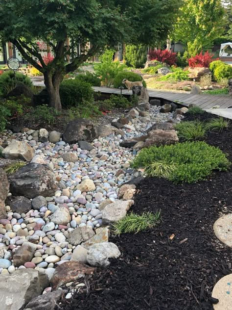 Colorado Inspired Landscaping, River Bank Landscaping, Dry Creek Bed Landscape, River Bed Landscaping Ideas, Dry River Bed Landscaping, River Bed Landscaping, Stream Landscaping, Riverbed Landscaping, Bed Landscaping Ideas