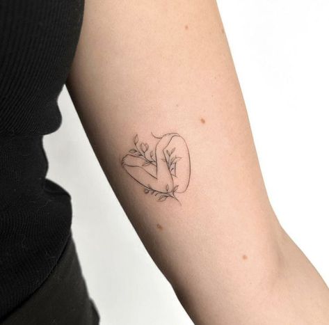 Selflove Tattoo Ideas For Women, Selflove Tattoo Ideas, Selflove Tattoo, Small Tattoo Ideas For Women, Unique Tattoos For Women, Basic Tattoos, Unique Small Tattoo, Self Love Tattoo, Single Needle Tattoo