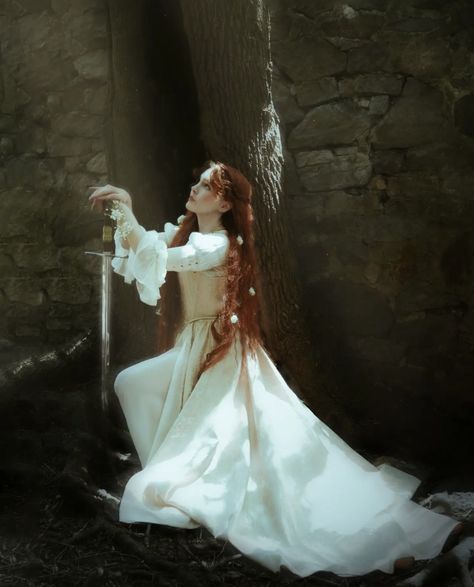 Ruins Photoshoot, French Meadows, Whimsical Photoshoot, Ethereal Gowns, Princess Photo Shoot, Fantasy Photoshoot, Rachel Maksy, Fairytale Photoshoot, Fantasy Aesthetics