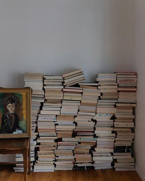 Book Life Aesthetic, Apartment With Books, Book Home Aesthetic, Books Stacked On Floor Aesthetic, Books Room Aesthetic, Book Pile Aesthetic, Stacks Of Books Aesthetic, Book Stack Ideas, Books On Floor