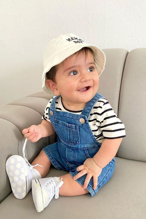 How cute is this baby boy outfit - from the striped t-shirt to the denim overalls - it's the perfect choice for everyday adventures! This soft and comfortable baby outfit is sure to be loved. Explore cute and affordable baby clothes at patpat.com!
📸 @linaz.__ Boys Overalls Outfit, Boy Overalls Outfit, Baby Boy Overalls Outfit, Boy Overalls, Baby Boy Overalls, Outfits For Summer, Overalls Outfit, Denim Overalls Shorts, Family Matching Outfits