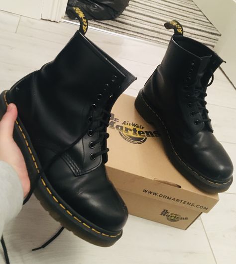 Doctor Martens Aesthetic, Dr Martens Aesthetic, Doctor Martens, Dr Martens Shoes, Dr. Martens Boots, Dr. Martens, Aesthetic Clothes, Combat Boots, Boots