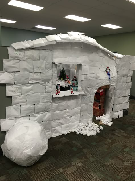 Cubicle Decoration Igloo Igloo Cubicle, Office Christmas Decorations Contest, Office Xmas Decorations, Holiday Office Decor, Christmas At Work, Christmas Office Decor, Office Christmas Decor, Christmas Cubicle Decorations, Christmas Cubicle