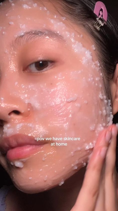 Is it just me or is the viral homemade korean rice mask literally congee?? butttttt….on the side note, it giving GLASS SKIN AND ⭐️brightens acne scars and discoloration⭐️🤍🍚🥛 #ricemask #koreanskincare #homeremedy #diyskincare #skincaremask #facemask #glassskinroutine #glassskin #kbeautysecrets #skincaretips #diyskincare #ricewater #congee #Art #The #of #NutritionTips #Beauty #HealthyLifestyle #Unveiling #Skincare #Facial Face Mask Recipe For Glowing Skin, How To Make My Face Clear, Glass Skin At Home Diy, Korean Skin Mask Diy, Homemade Skin Mask, Korean Skin Remedies, Korean Rice Mask Diy, Korean Skincare At Home, How To Make Glass Skin