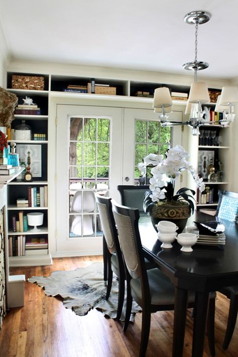 Love these built ins around the door Hunted Interior, Dining Room Shelves, Diy Storage Bench, Dining Room Cabinet, The Hunted, Diy Dining, By Any Means Necessary, Room Additions, Room Shelves