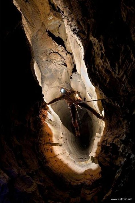 Krubera Cave, located in the country of Georgia, is the deepest cave on Earth.  It takes 27 days to reach the bottom. Underground Caves, Cave Diving, Outdoors Tattoo, Caving, Celebrity Travel, Travel Design, Amazing Adventures, Rock Climbing, Scuba Diving