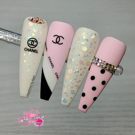 Nail Art Designs For Long Nails, Chanel Nail Art Design, Channel Nail Art, Designer Brand Nails, Chanel Acrylic Nails Design, Nail Stuff Products, Channel Nails Designs, Coco Chanel Nails Design, Designer Nails Chanel