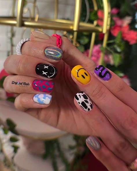 Smile Nails Design, Mix N Match Nails, Funky Short Nails Art Designs, Weird Nails Design, Quirky Nail Designs, Multi Design Nails, Trippy Nail Designs, Weird Nail Art, Funky Nail Art Ideas