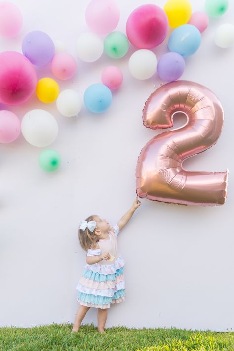 Southern Chic Style — Bubble Birthday Bash Second Birthday Party Decorations, Bubbles Party, Two Years Old Birthday Girl, 2nd Birthday Photo Shoot Ideas Indoor, Two Year Old Birthday Photos, Two Year Old Birthday Party, 2nd Birthday Pictures Outside, 1st Birthday Photoshoot Bubbles, Second Birthday Bubble Theme