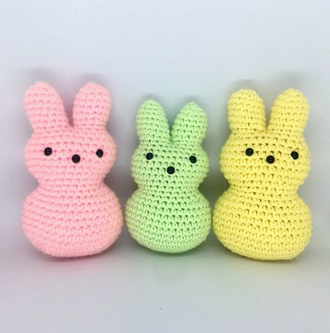 Easter Crochet Patterns Free, Crocheted Stuffed Animals, Easter Patterns, Awesome Crochet, Crochet Holiday, Crochet Spring, Crochet Bunny Pattern, Easter Crochet Patterns, Crochet Easter