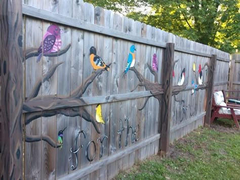 Decorate A Fence Ideas, Shed Painting Ideas Flowers, Fence Murals Backyard, Wood Fence Decorations, Painting Fences Ideas Backyards, Wood Fence Painting Ideas, Fence Art Ideas Backyards, Outdoor Murals Backyards, Fence Mural Ideas Backyards