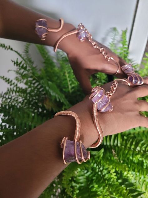 Crystal Jewelry Diy, Afrocentric Jewelry, Dope Jewelry Accessories, Earthy Jewelry, Dope Jewelry, Spring Jewelry, Jewelry Fashion Trends, Funky Jewelry, Jewelry Lookbook