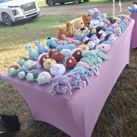 Market setup today! Yall be sure to come see all of the incredible vendors setup today! Bogue creek Festival in Duckhill, Ms from 9-4 p.m. . . . Hashtags: #mississippi #shopsmall #crochetersofinstagram #crochet #smallbusiness #plushie #explore #amigurumi #crochetlove Crochet Amigurumi Market, Quick Crochet Market Ideas, Crochet Store Ideas, Crochet Pop Up Shop Ideas, Crochet Market Setup Ideas, Crochet Market Set Up, Crochet Market Ideas, Crochet Market Setup, Market Setup