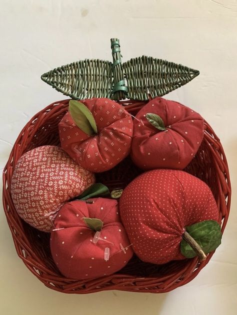 Apple Home Decor, Fabric Apples, Apple House, Apple Crafts, Apple Decor, Apple Basket, Apple Aesthetic, Apple Christmas, Apple Core