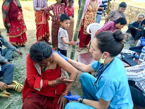 Medical Mission Trip, Places To Volunteer, Medical Mission, Heal Your Soul, Christmas Posts, Healthcare Careers, Medical Missions, Humanitarian Work, Mission Work