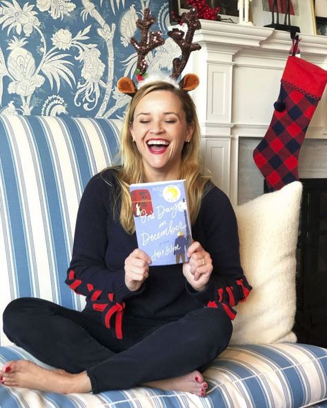 One Day in December: A Novel by Josie Silver One Day In December, Reese Witherspoon Instagram, Reese Witherspoon Book, Book Club Snacks, Reece Witherspoon, Reese Witherspoon Book Club, Book Club List, Reese Whiterspoon, Reese Witherspoon Style