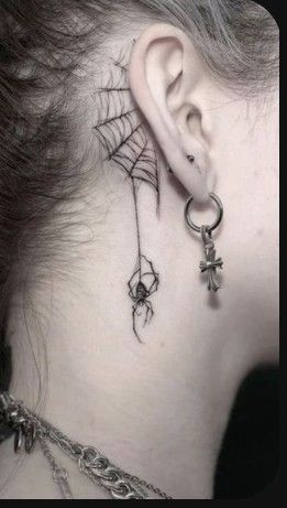 Spiderweb Behind Ear Tattoo, Bats Behind Ear Tattoo, Aiydiwtdwy Tattoo, Under Chin Tattoo Woman, Scary Tattoo Designs, Tattoo Gang, Girly Hand Tattoos, Dark Tattoo Ideas, Ear Tats