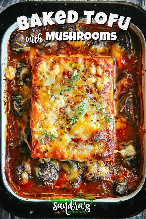 Baked Tofu with Mushrooms slow cooked in Roasted Pepper Sauce Tofu With Mushrooms, Dinners Vegetarian, Resep Vegan, Tofu Recipes Vegan, Tofu Dishes, Baked Tofu, Recipes Vegan, Vegetarian Cooking, Idee Pasto Sano