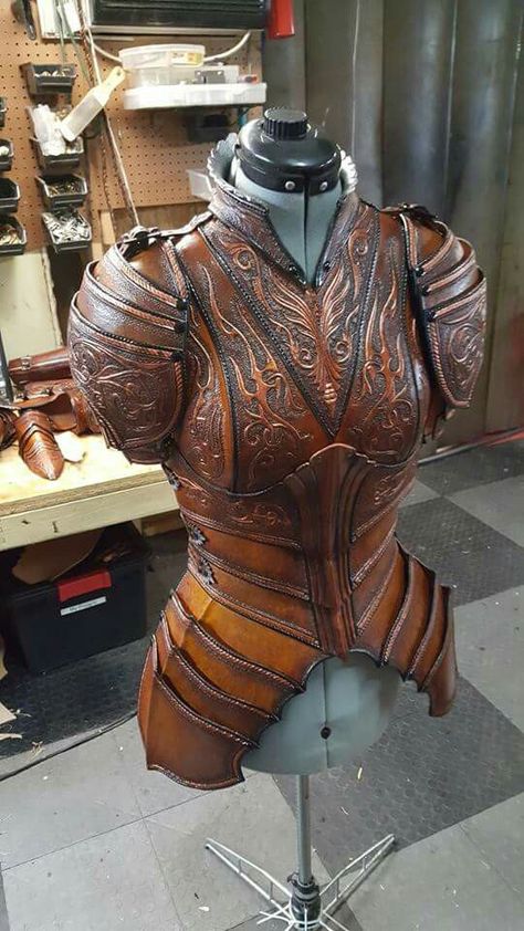 Prince Armoury Diy Fantasia, Costume Armour, Armor Clothing, Female Armor, Cosplay Armor, Leather Armor, Gothic Steampunk, Medieval Armor, Fantasy Costumes