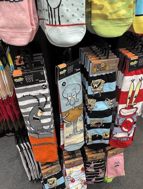 Goofy Socks Aesthetic, Aesthetic Socks Vintage, Idlewild California, Funny Socks Aesthetic, Spongebob Socks, Cute Socks Aesthetic, 17. Geburtstag, Batman The Long Halloween, Aesthetic Socks