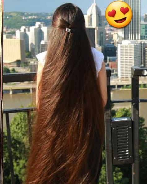 World's most beautiful long hair styles centre clip long hair styles my favourite 😍😘😍 Real Life Rapunzel, Rapunzel Princess, Long Brown Hair, Thick Hair, Rapunzel, Brown Hair, Beautiful Hair, Real Life, Long Hair