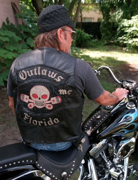 Outlaws MC Florida Outlaws Mc, Gang Activity, The Outlaws, Chicago Outfit, Motorcycle Gang, Biker Clubs, Outlaw Country, Biker Gang, Shocking Facts