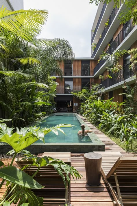 Hotel Design Architecture, Hotel Landscape, Boutique Hotels Design, Best Home Interior Design, Hotel Exterior, Hotel Ideas, Tropical Architecture, Resort Design, Hotel Architecture