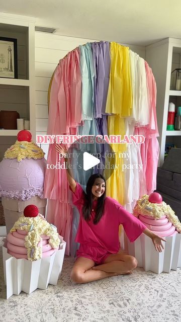 Diy Photo Booth Props Birthday, Homemade Party Decorations Diy Ideas, Diy Back Drop Ideas For Party, Diy Birthday Garland, Balloon Garland With Fringe, Fringe Garland Diy, Diy Fringe Garland, Diy Backdrop Ideas On A Budget, Diy Birthday Backdrop Ideas