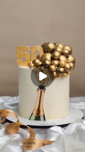 Tanya Choudhary on Instagram: "Here’s the making of this stunning Champagne Cake for 50th Birthday Celebration 💕🍾  Follow @bonn.tonn for more amazing videos 😍 . . #champagnecake #cakereels #cakevideo #viralreels #viralvideos" Champagne Theme Birthday Cake, Champagne Cake Design Birthday, Wine Cake Ideas, 50th Birthday Cake Ideas For Women, 50 Th Birthday Cake, 50th Birthday Cake For Mom, Champagne Cake Design, Cake For 50th Birthday, Cake Making Videos