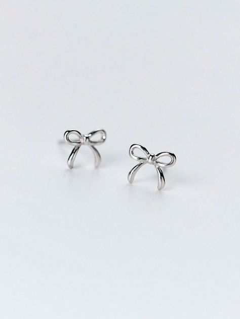 Cute Stud Earrings, Pretty Jewelry Necklaces, Jewelry Accessories Ideas, Chic Earrings, Silver Bow, Jewelry Lookbook, Bow Earrings, Silver Stud Earrings, Girly Jewelry