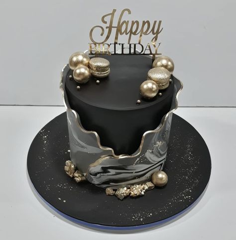 Black Gold And Silver Cake Ideas, Birthday Cakes For Men Blue, Black And Silver Cake For Men, Black Gold Silver Cake, Birthday Cake Black And Silver, Unique Birthday Cake For Boyfriend, Black And Silver Birthday Cake, Black And Silver Cakes Birthday, Modern Birthday Cakes For Men