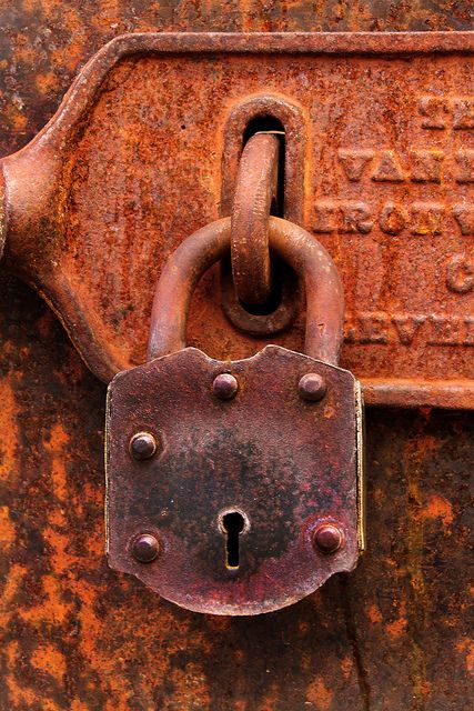 The rusted lock was forgotten like many places in this abandoned city. Looking to see if he was followed, he broke the lock and stepped into a land that had been lost for centuries. The Land of the Ancients, where anything was possible now lay before him. He wouldn't be in the dark any longer. Doors Locks, Bent Creek, Rust Never Sleeps, Vintage Auto's, Door Knobs And Knockers, Rust In Peace, Locks And Keys, Under Lock And Key, Rust Patina