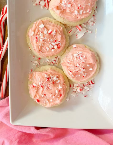 Soft Sour Cream Sugar Cookies with Peppermint Peppermint Sour Cream Cookies, Soft Sour Cream Sugar Cookies, Peppermint Sour Cream Sugar Cookies, Andes Mint Cookies, Sour Cream Cookies, Sour Cream Sugar Cookies, Peppermint Sugar Cookies, Andes Mint, Peppermint Cookies