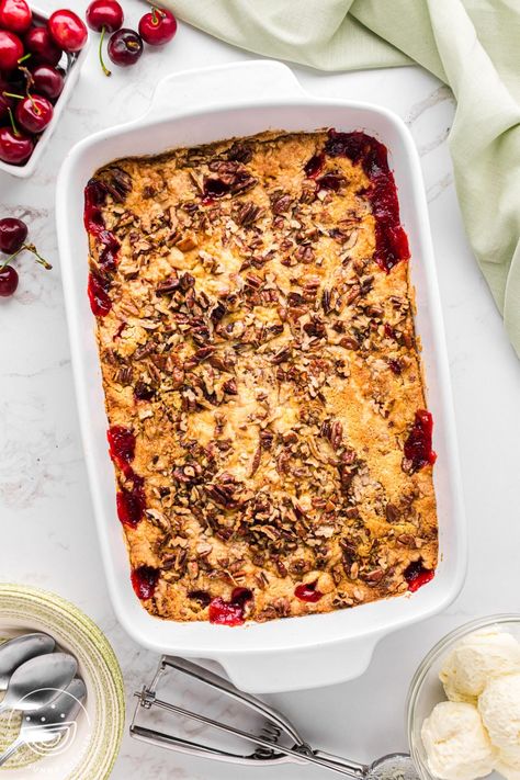 Cherry Dump Cake is the easiest and most delicious cherry dessert, made with boxed cake mix, butter, and canned cherry pie filling. Easy Cherry Dump Cake, Canned Cherry Pie Filling, Canned Cherry Pie, Cake Mix Cobbler, Cherry Dump Cake Recipe, Homemade Cherry Pies, Cherry Dump Cake, Muffins Cake, Dessert From Scratch