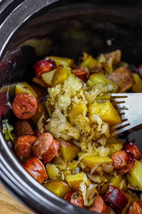 Saurkraut And Polish Sausage, Kielbasa Sauerkraut And Potatoes, Sausage And Sauerkraut Recipes, Polish Sausage Sauerkraut And Potatoes, Sauerkraut And Potatoes, Polish Sausage Recipes, Sausage Crockpot Recipes, Sausage Sauerkraut, Sausage Crockpot