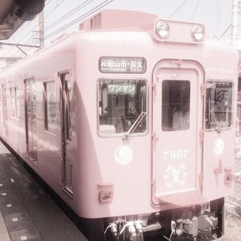 Pink Train Aesthetic, Japan Pink Aesthetic, Pink Dreamcore, Draingang Theme, Pink + Core + Aesthetic, Pink Train, Japan Icon, Pink Obsession, Pink Core