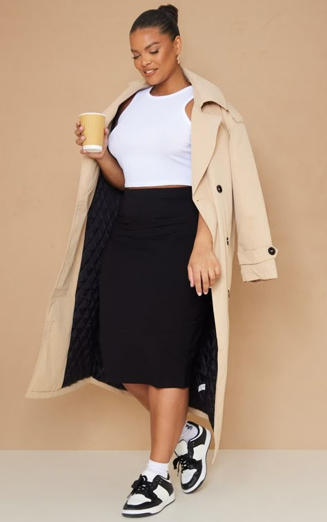 Searching for autumn interview outfit ideas? You do the interview prep and leave the interview outfit prep to PrettyLittleThing! Plus Size Airport Outfit, Plus Size Travel, Plus Size Curvy Fashion, Leslie Sidora, Interview Outfits, Simple Wardrobe, Curvy Model, Plus Size Curvy, Black Jersey