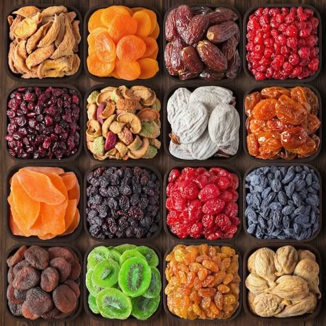 Healthy Dry Fruits, Dried Fruit Aesthetic, Dry Fruit Photography, Dried Fruit Photography, Dry Apricot, Mix Dry Fruits, Fruit Drying, Fruit Delight, Best Dried Fruit