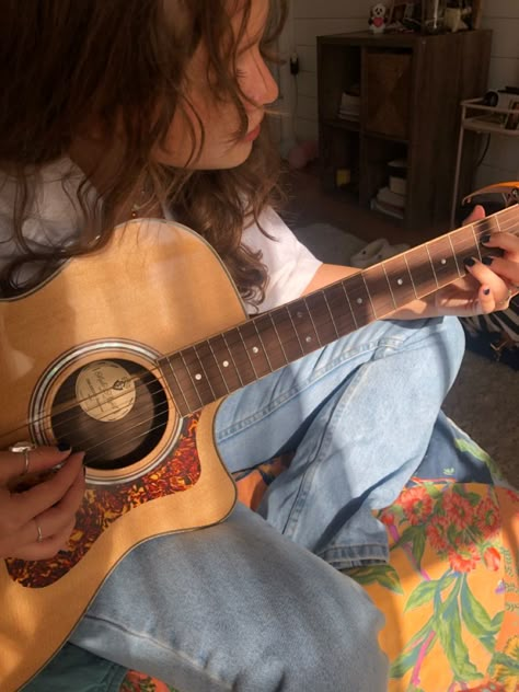 Guitar Obsession, Music Aesthetic, Prayer Board, Aesthetic Summer, Dream Board, Future Life, 2024 Vision Board, Playing Guitar, I Want To Be