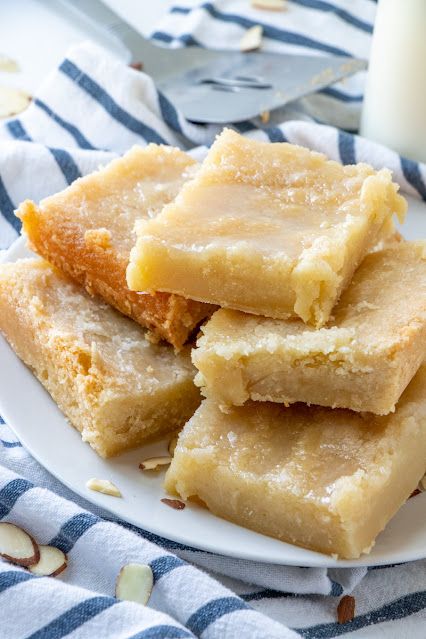 Banket Bars, Almond Banket, Almond Paste Recipes, Almond Desserts, Almond Bars, Sweet Bar, Cookie Bar, Almond Flavor, Bar Recipes