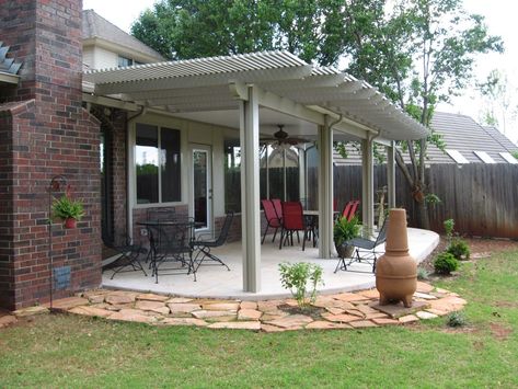 25 Innovative Pergola Ideas Blending Comfort and Beauty to your Outdoor Space! Pergola Lattice, Lattice Panels, Terrace Roof, Backyard Covered Patios, Pergola Diy, Covered Patio Design, Outdoor Fireplace Patio, Patio Pergola, Outdoor Patio Designs