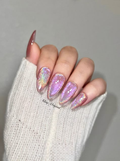 Pink Rainbow Cat Eye Holographic Magnetic Cotton Candy - Etsy Pink And White Iridescent Nails, Halagrafic Nails, Pink Holographic Nail Designs, Cat Eye Jelly Nails, Bright Chrome Nails, Iridescent Pink Nails, Pink Cateye Nail, Christmas Cat Eye Nails, Chrome Cat Eye Nails