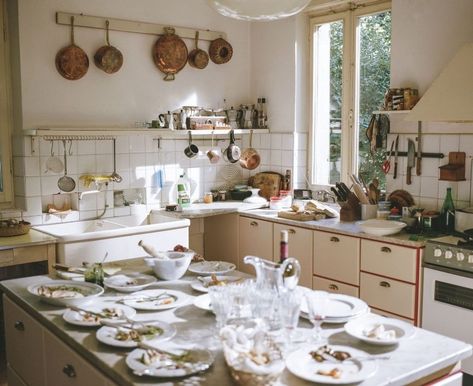 CMBYN kitchen Call Me By Your Name House, Cmbyn House, Your Name Aesthetic, Cmbyn Aesthetic, Somewhere In Northern Italy 1983, Italy 1983, Name Aesthetic, Somewhere In Northern Italy, Italian Home